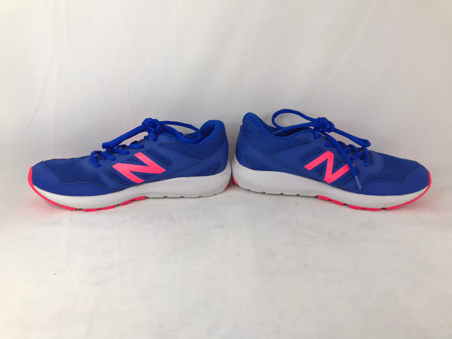 Child Running Shoes Size 4 New Balance Brilliant Blue Pink As New