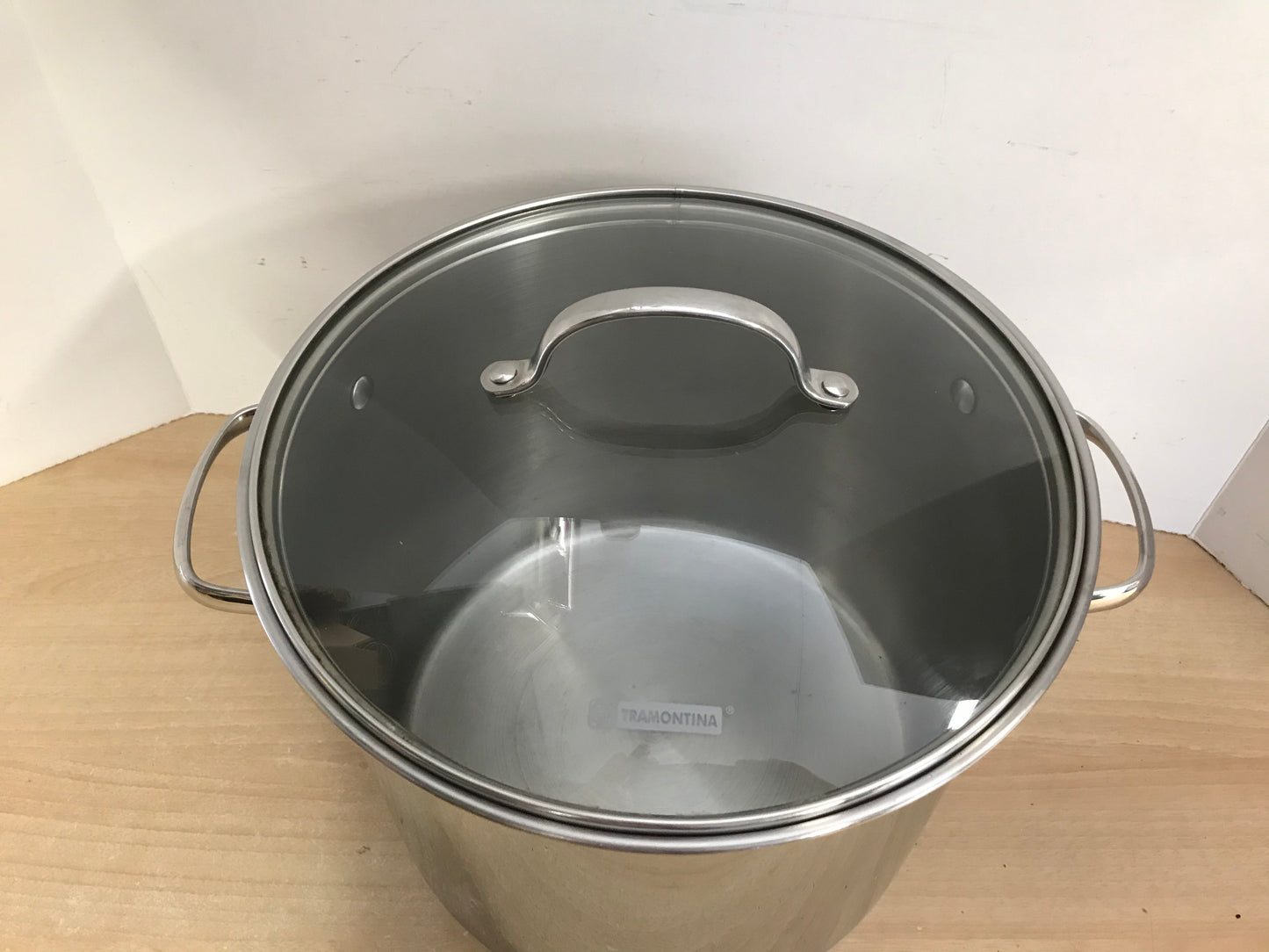 Cottage and Home Tramontina Professional 12 Quart 18-10 Stainless Steel Stock Pot With Lid Excellent