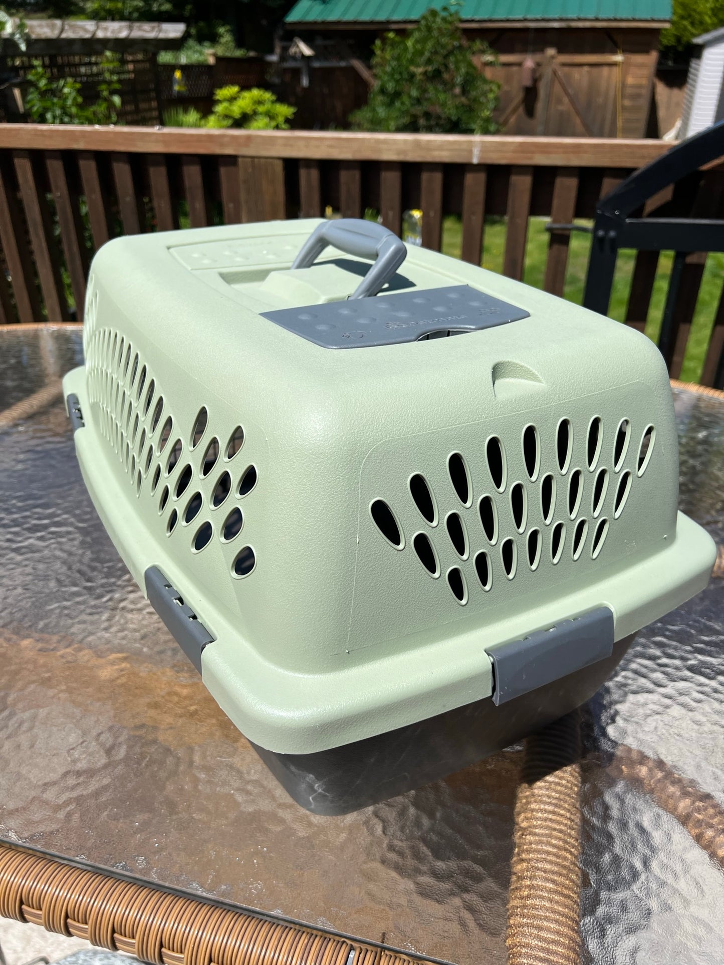 Dog Puppy Cat Pet Kennel Petmate 24 inch Medium Up To 20 Lb Sage Grey Excellent