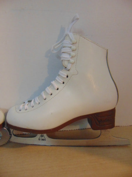 Figure Skates Child Size 4 C 1490 Jackson Mystique Leather Excellent Condition Fantastic Quality