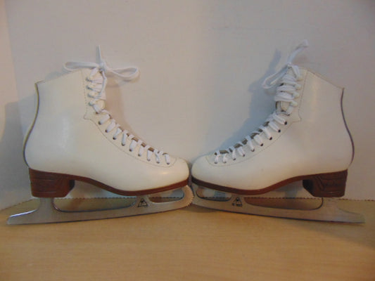 Figure Skates Child Size 4 C 1490 Jackson Mystique Leather Excellent Condition Fantastic Quality