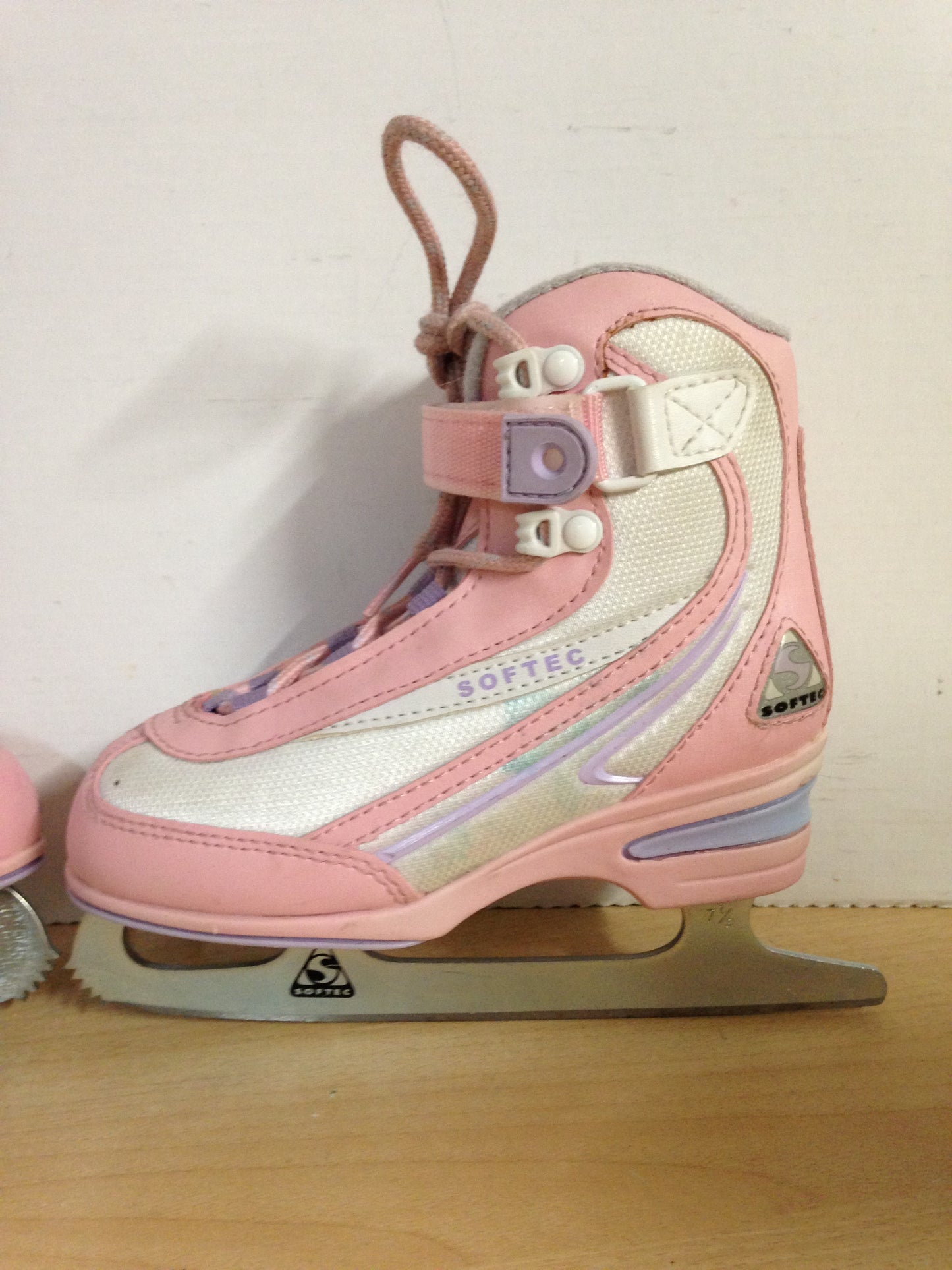 Figure Skates Child Size 13 Softec Soft Skates Pink White Excellent