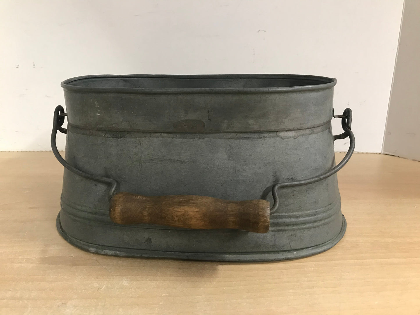 Fishing Adventures Antique Minnow Bait Fishing Bucket 1926  Display Pop Fishing Collector VERY RARE 10.5x6x6 inch Minor Wear