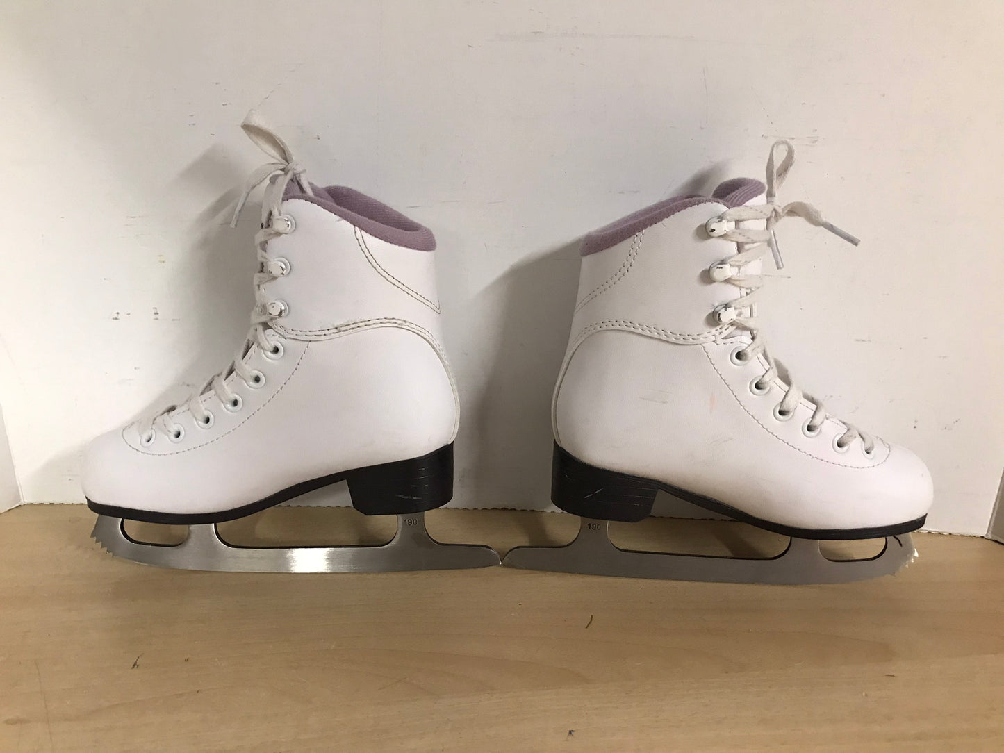Figure Skates Child Size 13 Jackson Soft Skates Purple Liner Excellent