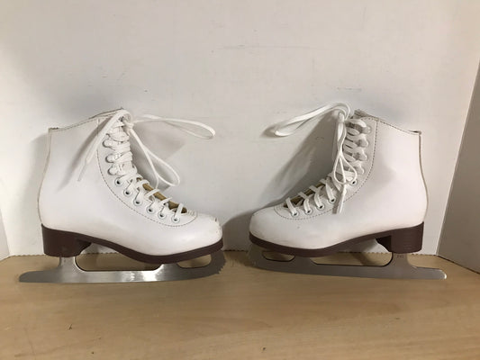 Figure Skates Child Size 2 Jackson 120 Minor Marks
