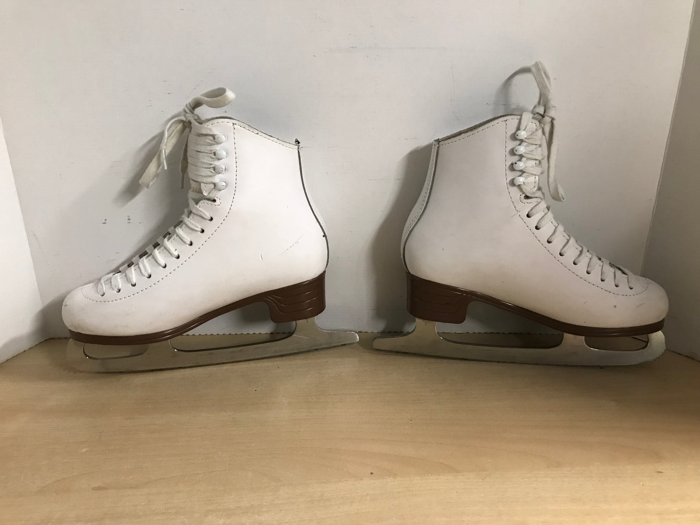 Figure Skates Child Size 4.5 C Jackson Mystique Excellent