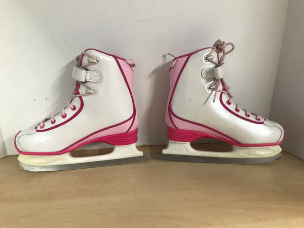 Figure Skates Child Size 4 CCM Pink Soft Skate