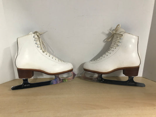 Figure Skates Child Size 4 Jackson Leather Fantastic Quality