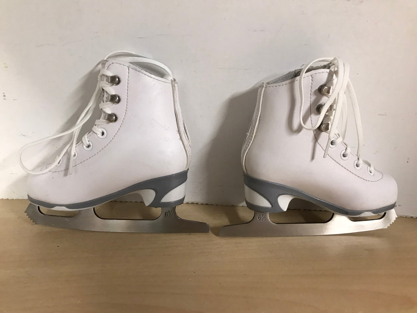 Figure Skates Child Size 8 Toddler Jackson 150 Leather Excellent As New