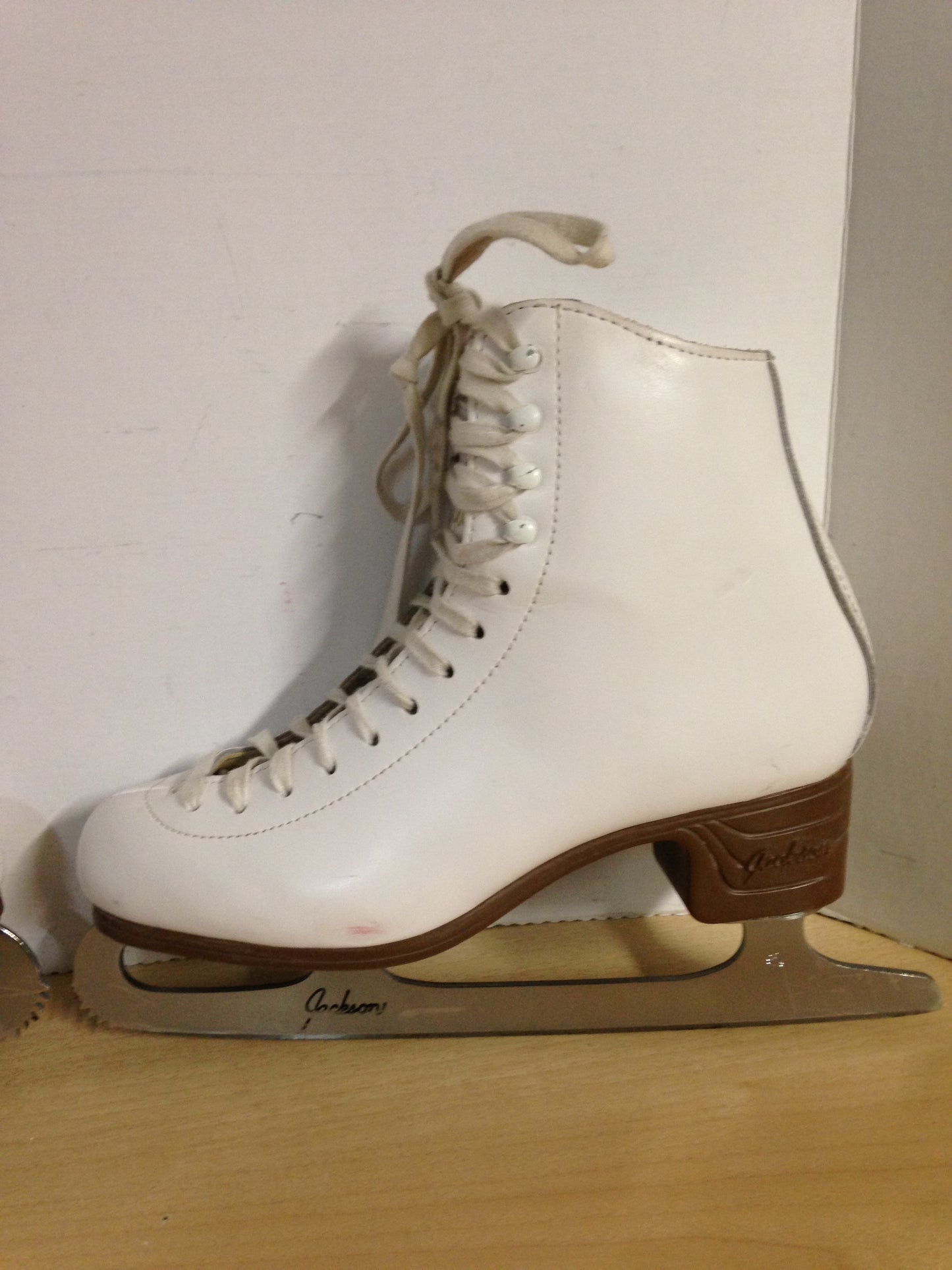 Figure Skates Ladies Size 7 Jackson Artiste Leather Excellent