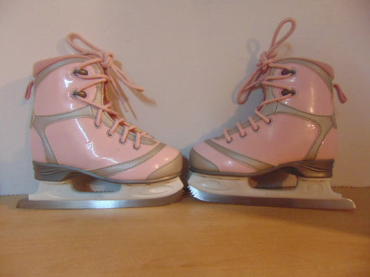 Figure Skates Child Size 12 Reebok Soft Skate  Excellent