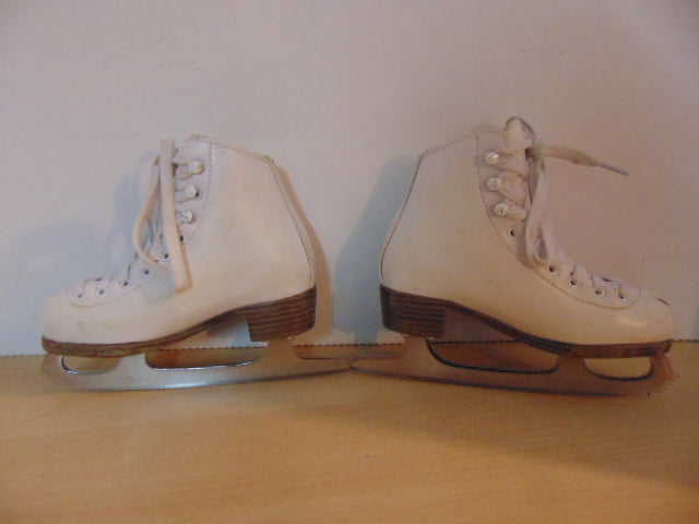 Figure Skates Child Size 11-12 Riedell Leather Outstanding Quality