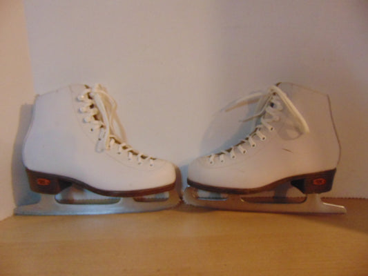 Figure Skates Child Size 1-2 Riedell Leather Outstanding Quality