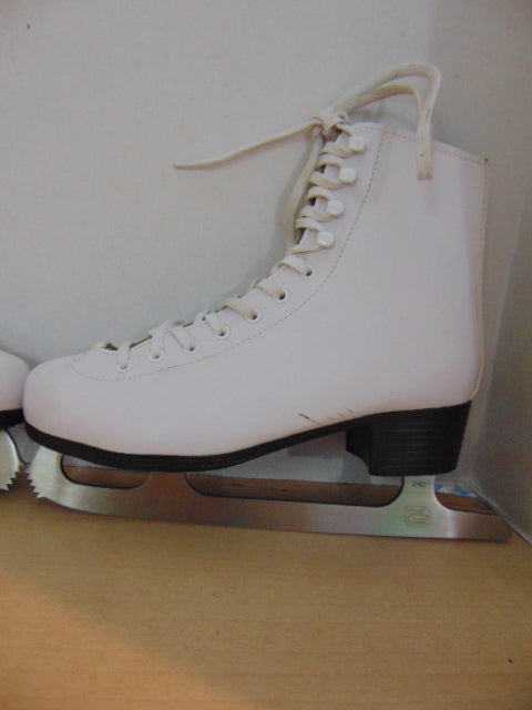 Figure Skates Ladies Size 6 PTX