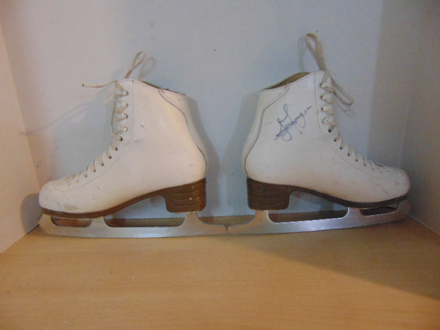 Figure Skates Ladies Size 7 Ultima Mark iV Blades Some Marks And Autograph