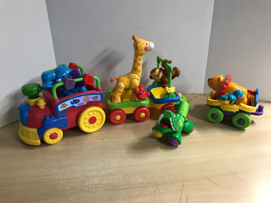 Fisher Price Amazing Animals Sing and Go Train Set Excellent
