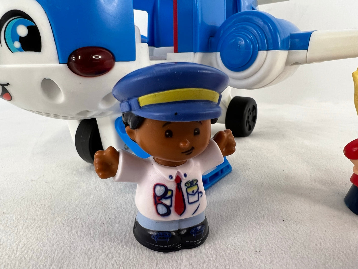 Fisher Price Little People Play Family Jet Airplane Real Sounds