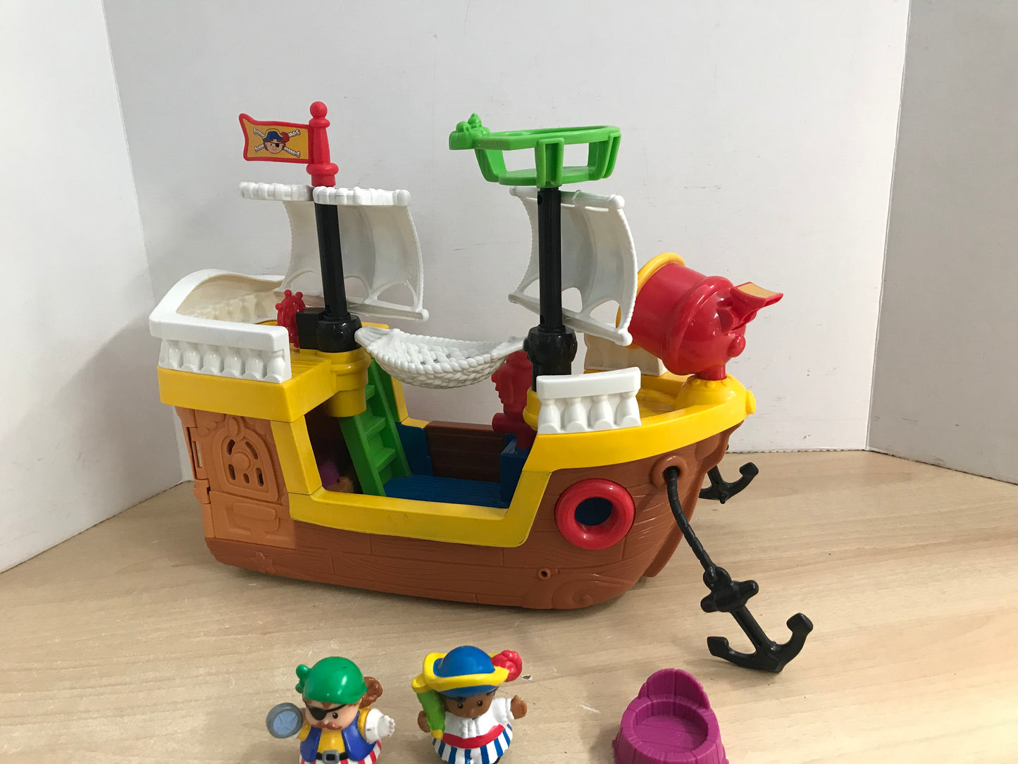 Fisher Price Little People Real Sounds Pirate Ship Loaded