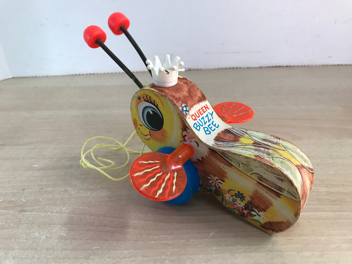 Fisher Price Vintage 1963 Queen Buzzy Bee Pull Toy Wooden CW 1929