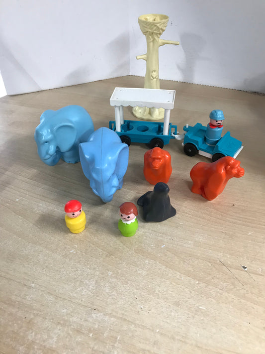 Fisher Price Vintage 1984 Play Family Zoo 916 Lot Rare