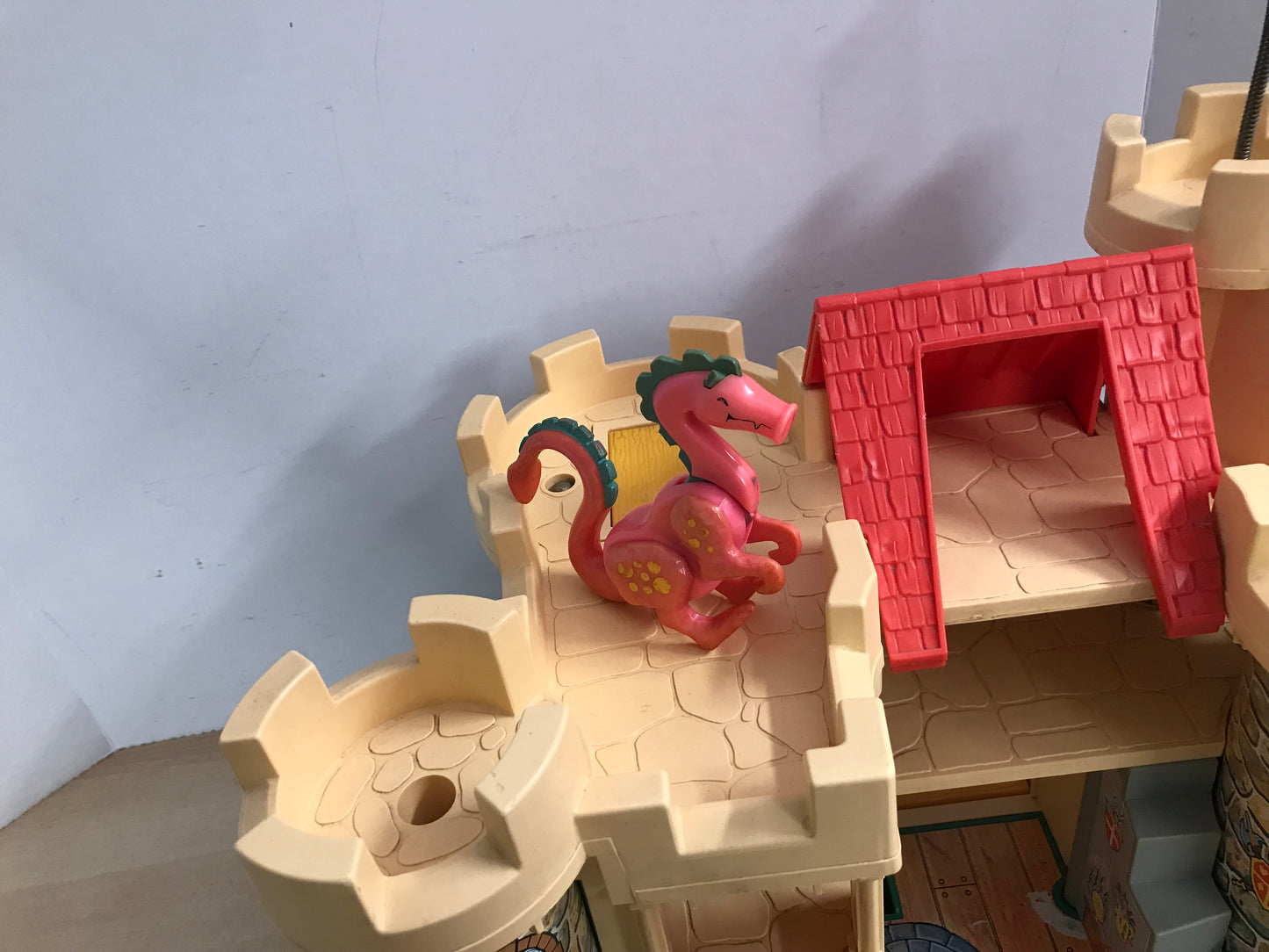 Fisher Price Vintage Little People 1974 PLAY FAMILY CASTLE 993 Complete RARE Minor Wear