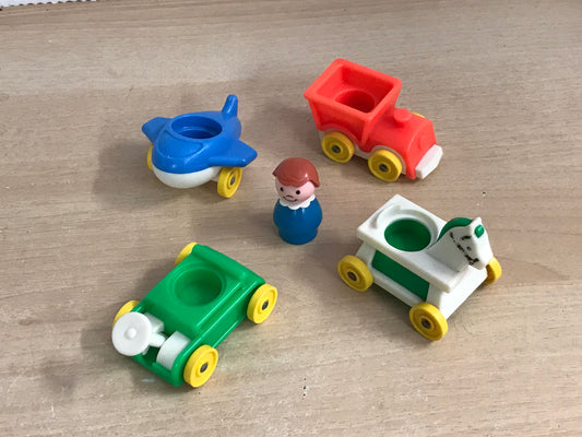 Fisher Price Vintage Little People 1976 Little Riders Green Red  Blue Nursery Set 939 RARE