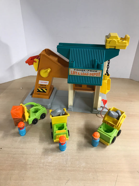 Fisher Price Vintage Little People 1977 Play Family Lift Load Construction Depot With Loading Hook and Lift RARE
