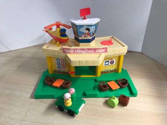 Fisher Price Vintage Little People 1981 Play Family Jetport Airport 933 RARE
