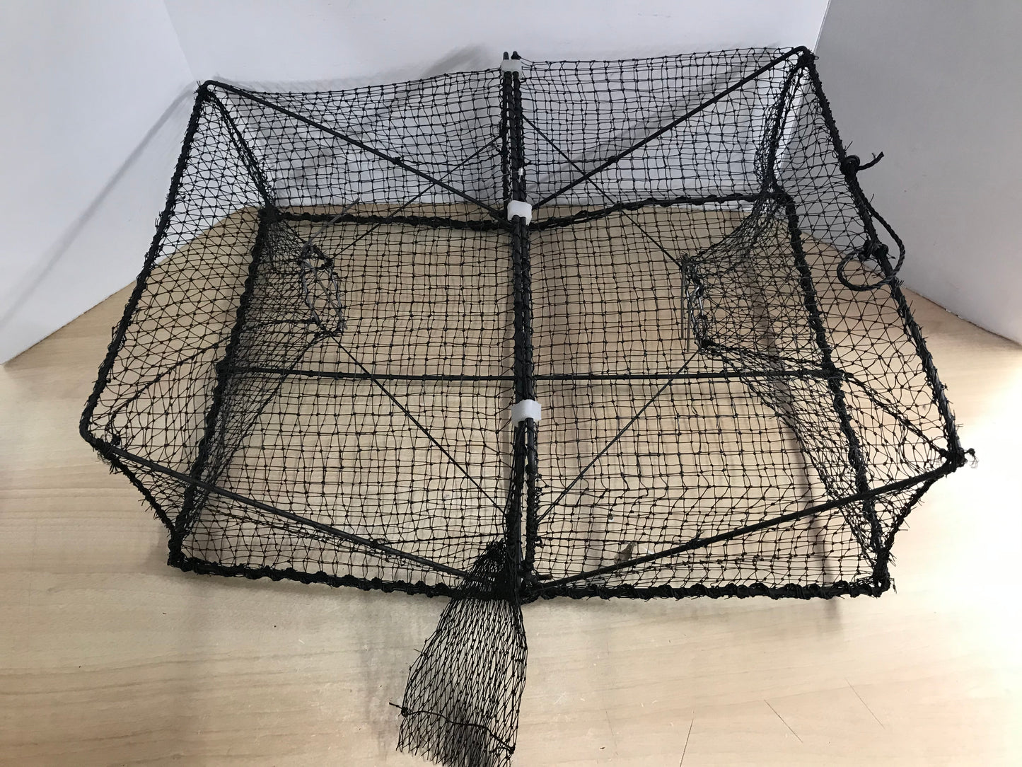 Fishing Adventures Shrimp Prawn Trap New With Tag Measures 18 x 8 x 23