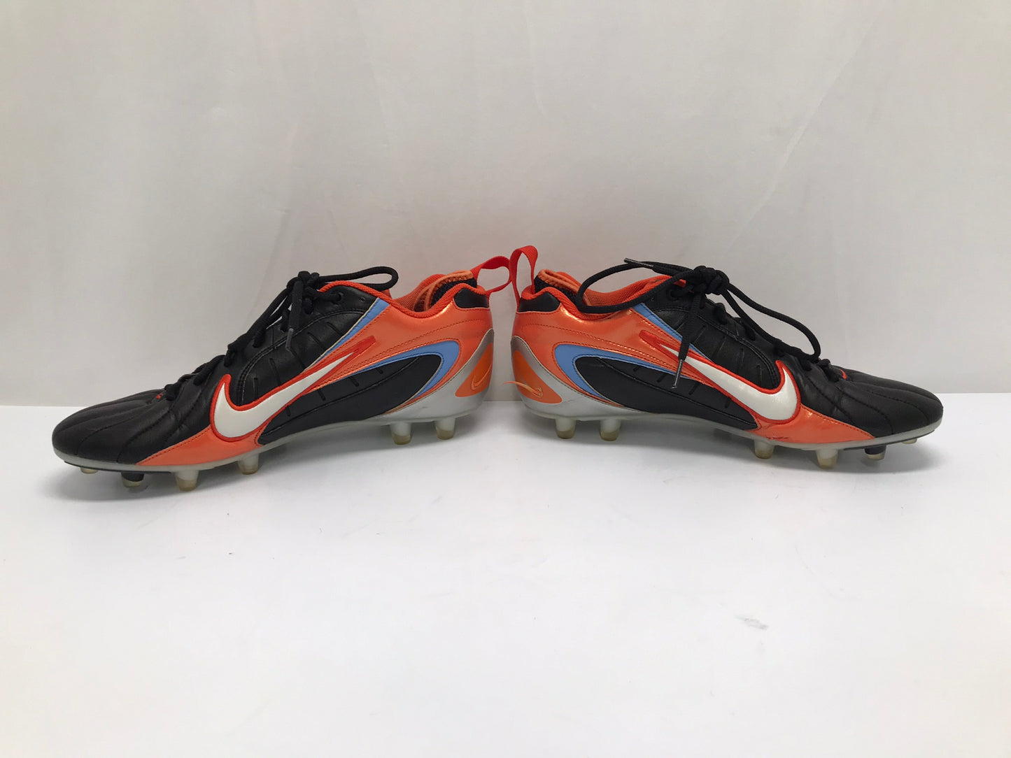 Football Cleats Men's Size 12 Nike iD Pro Quality Leather Black Orange As New