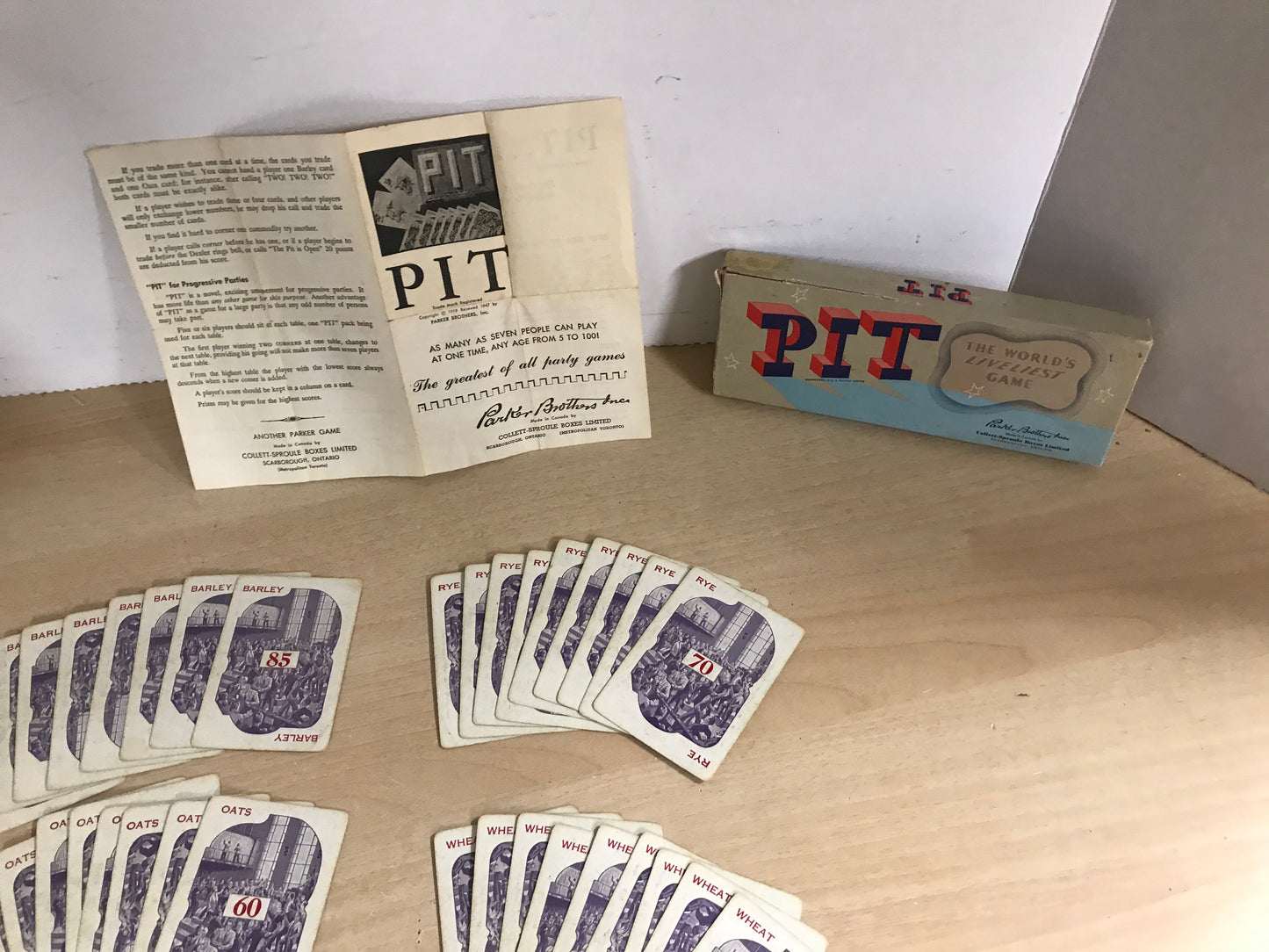 Game 1919, 1947 Vintage Parker Brothers Card Game Pit Bull & Bear Addition Very RARE Complete