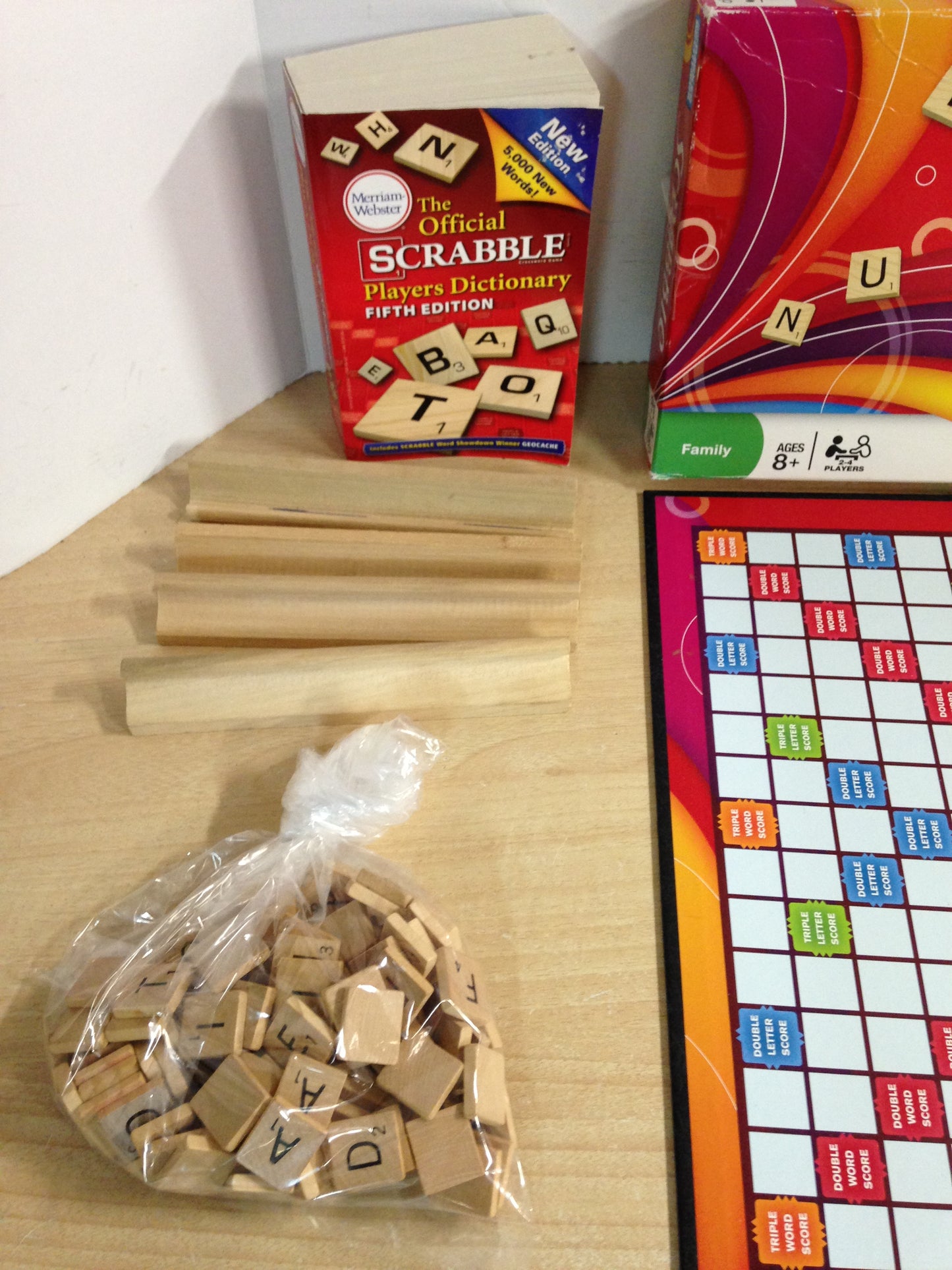 Game Scrabble Wood Complete With Scrabble Dictionary Excellent