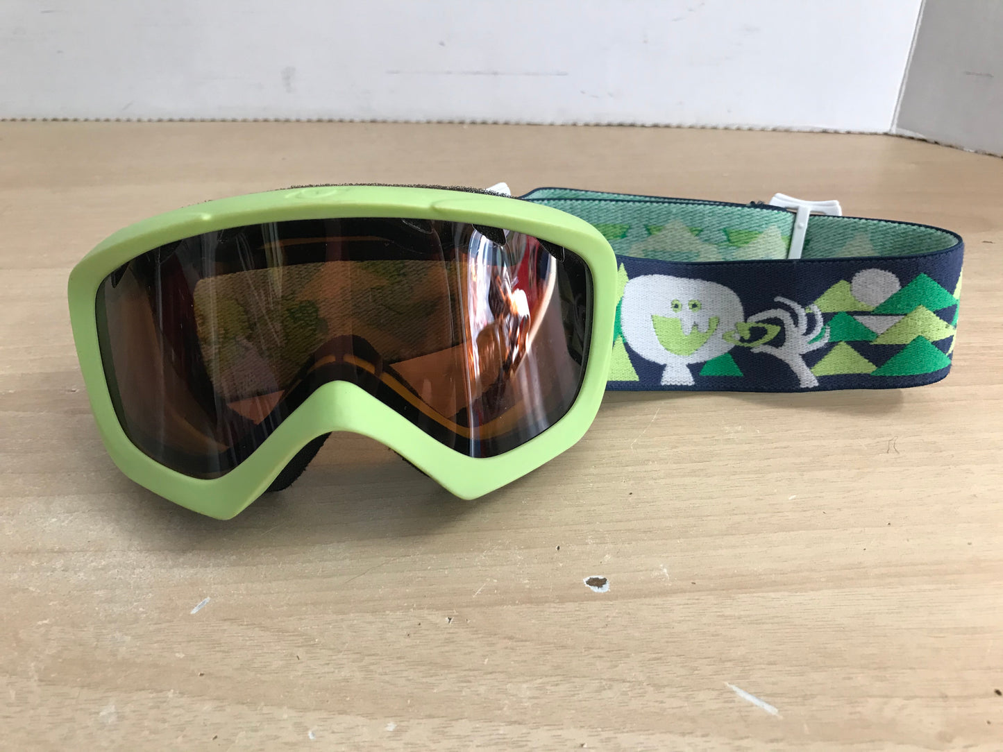 Ski Goggles Child Size 4-7 Lime Blue Black Orange Lenses