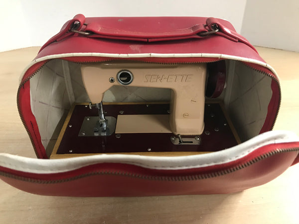 Grandma Attic Vintage Sew-Ette 1950's Sewing Machine For Kids Made In Japan RARE Works Great