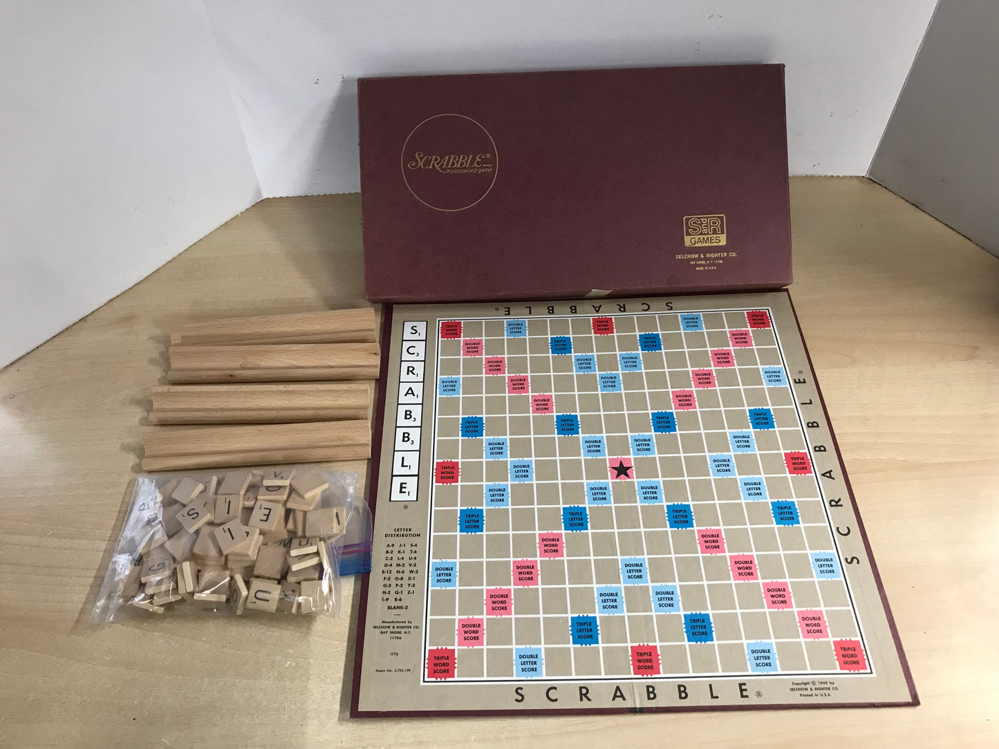 Game 1970's Vintage Scrabble Complete Excellent