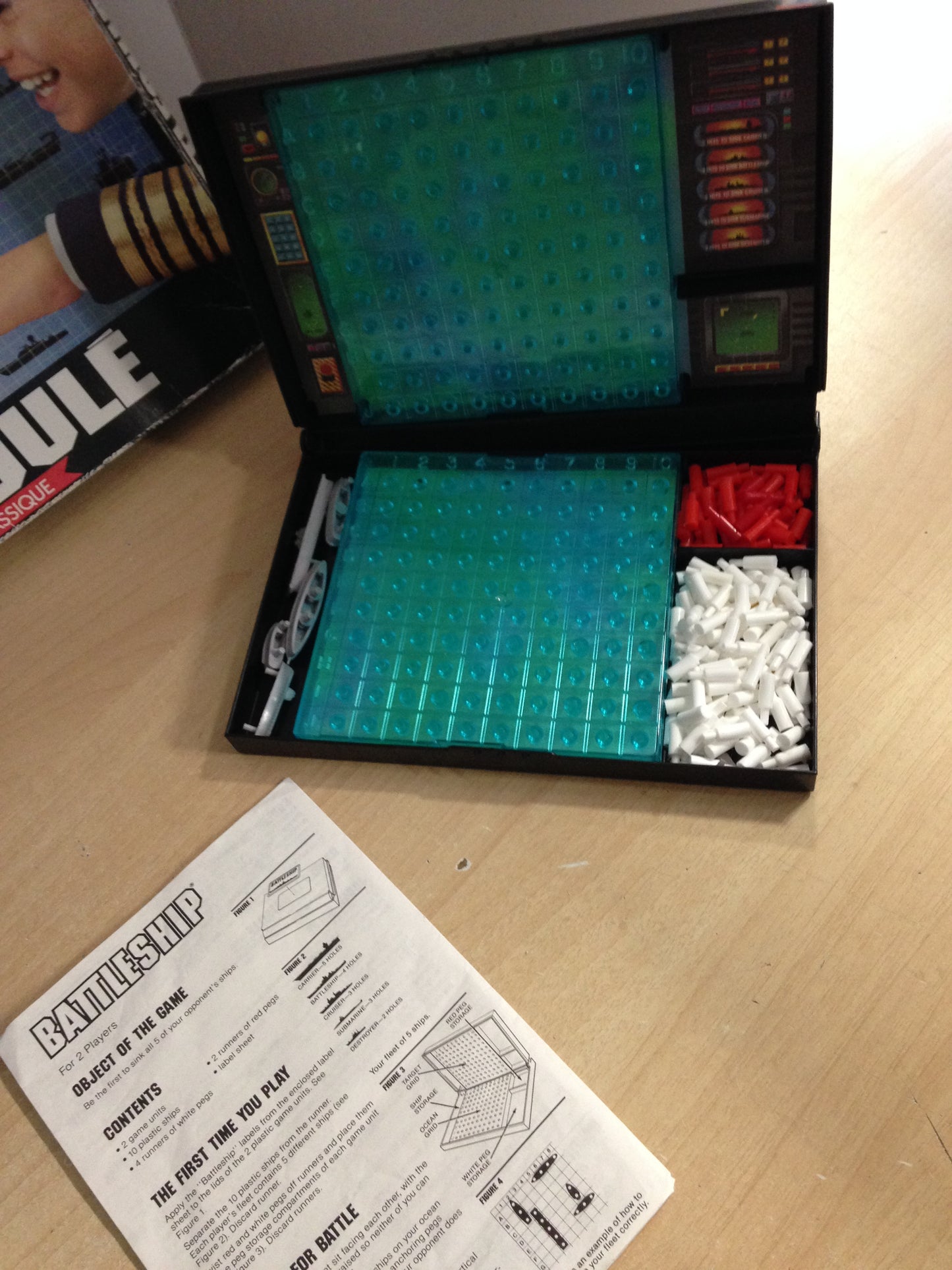 Y Game Battleship Vintage 1991 Complete One Case Has Damaged Hing Still Works Great