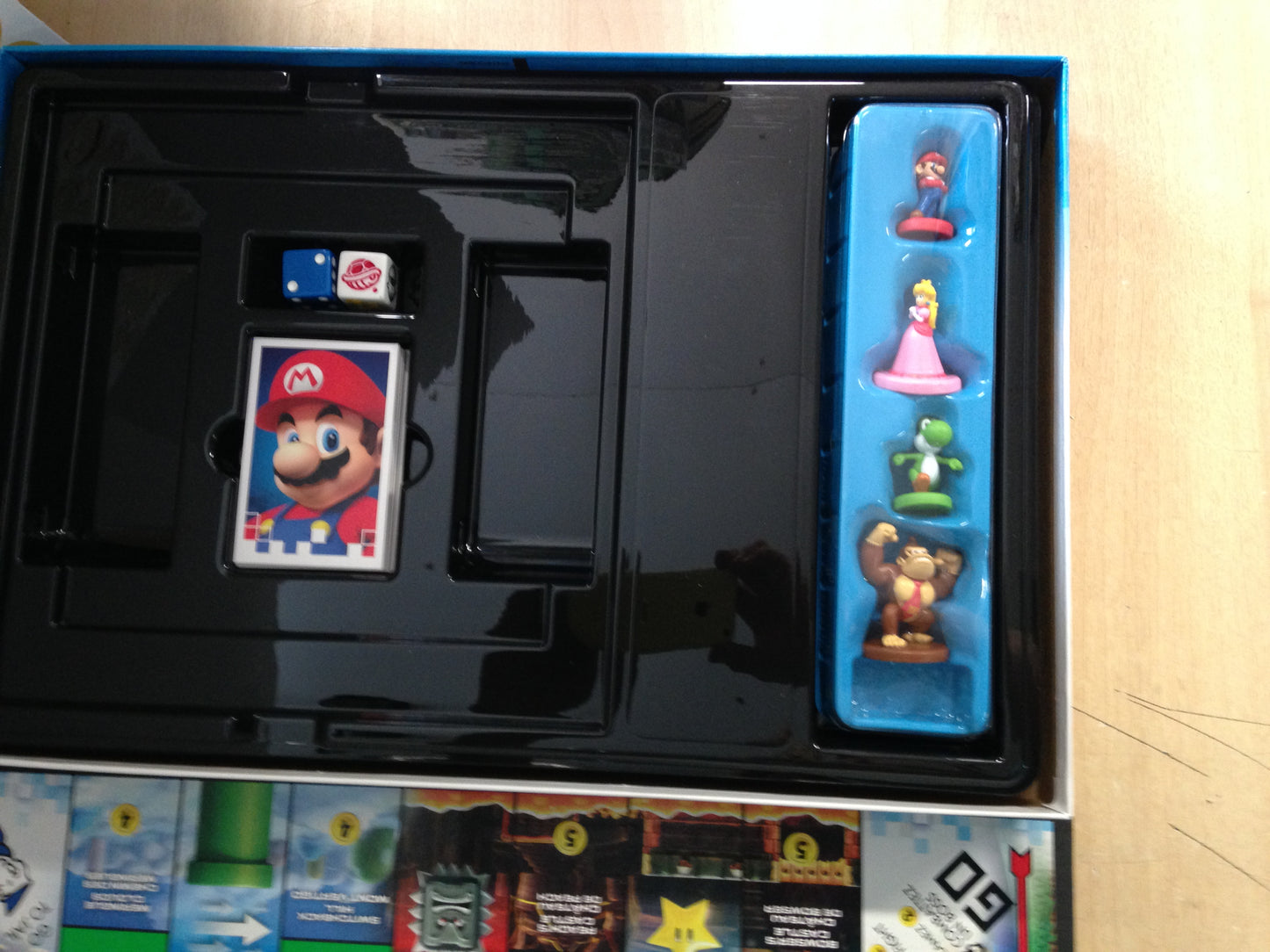 Y Game Monopoly Gamer Nintendo Mario NEW WITHOUT SEAL