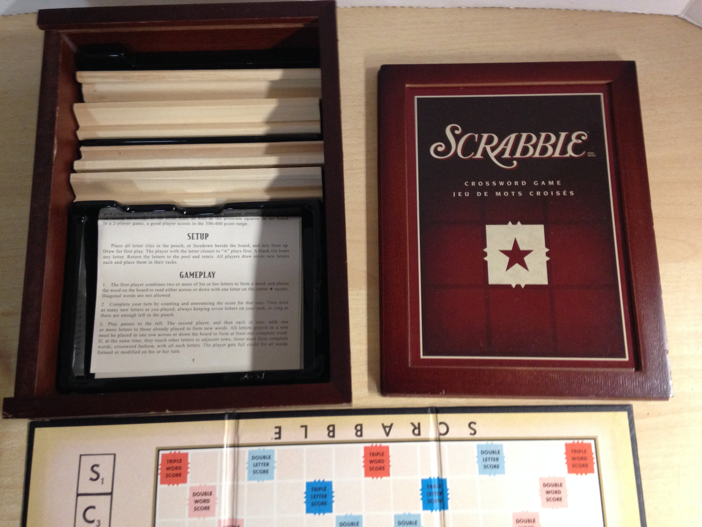 Game Scrabble Wood and Wood Case As New Complete Excellent