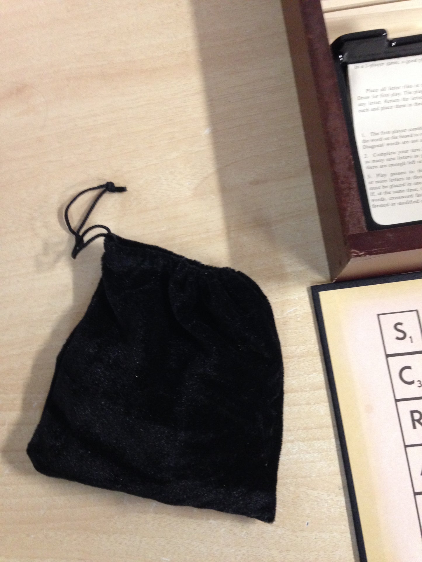 Game Scrabble Wood and Wood Case As New Complete Excellent