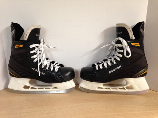 Hockey Skates Men's Size 8.5 Shoe Size Bauer Supreme 140 Excellent