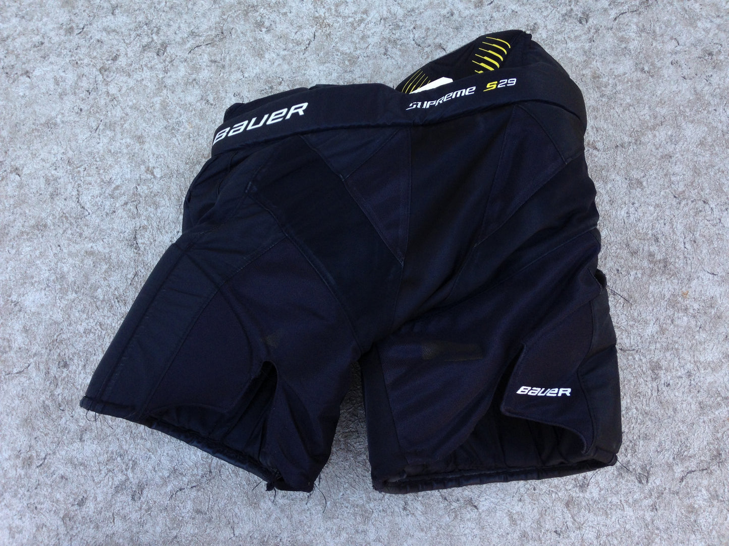 Hockey Goalie Pants Child Size Junior Intermediate Bauer Supreme S29 Black Yellow Excellent