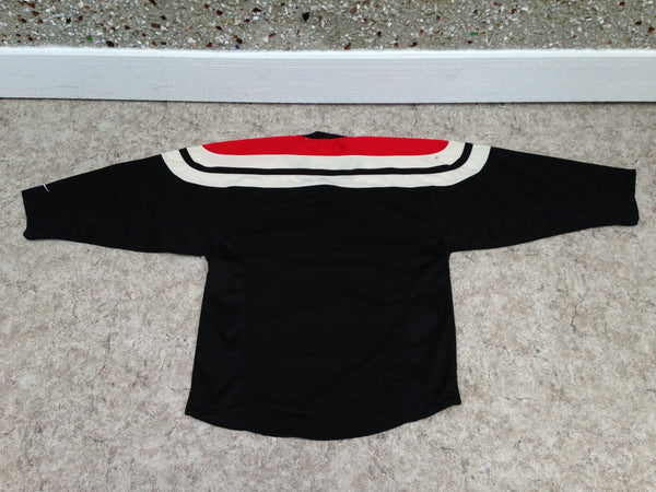 Hockey Jersey Child Size 8-10 Junior Medium Calgary Flames NHL Black Red