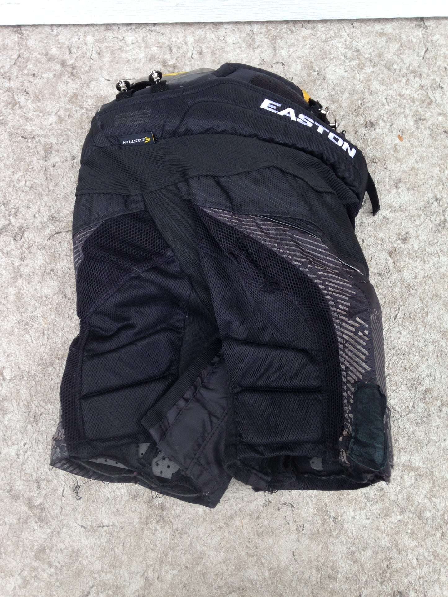 Hockey Pants Child Size Youth X-Large 6-7 Easton Outstanding Quality Has Some Wear