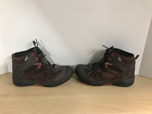 Hiking Boots Child Size 4 Merrell Brown Excellent