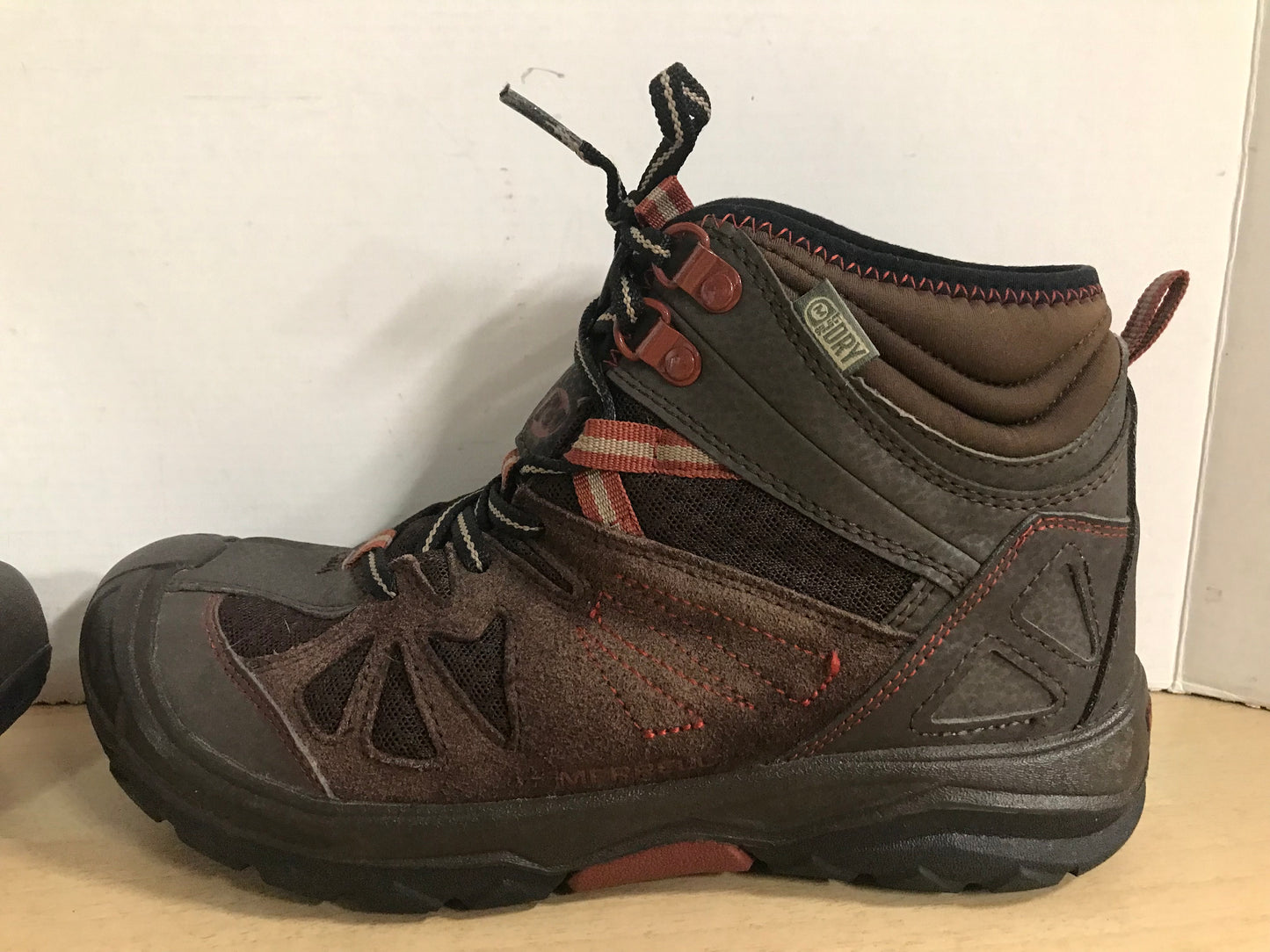 Hiking Boots Child Size 4 Merrell Brown Excellent