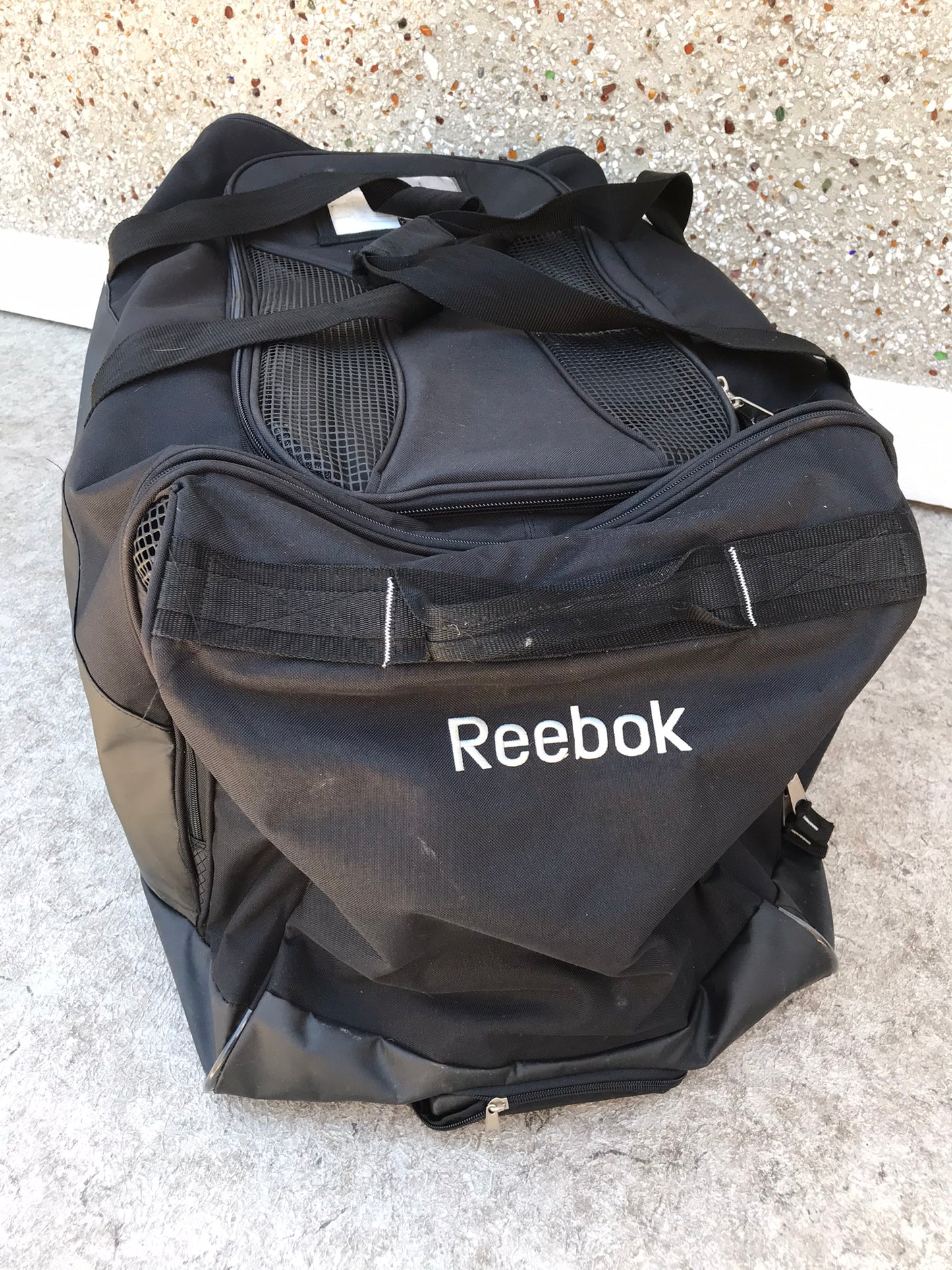 Hockey Bag Junior Size Reebok Black On Wheels