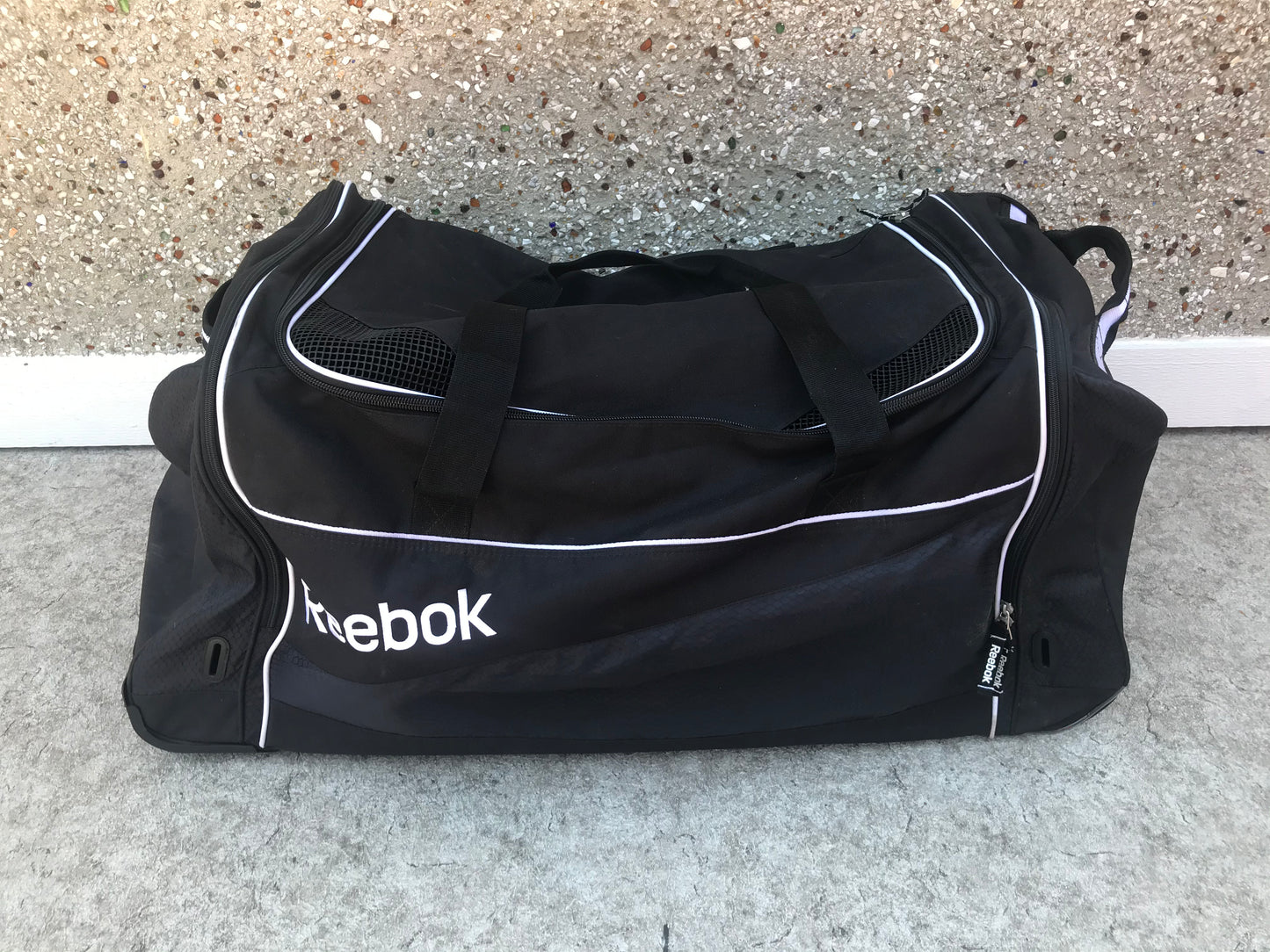 Hockey Bag On Wheels Junior- Adult Size Reebok Excellent