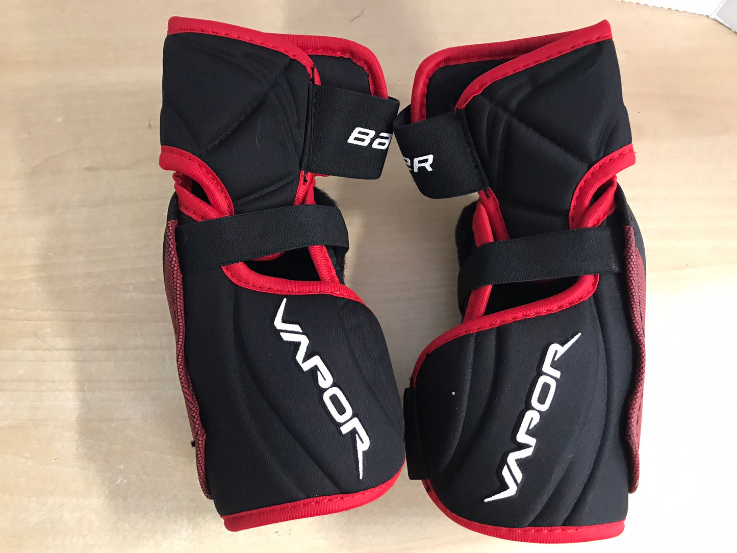 Hockey Elbow Pad Men's Size Medium Bauer Vapor X700 Black Red New Demo Model