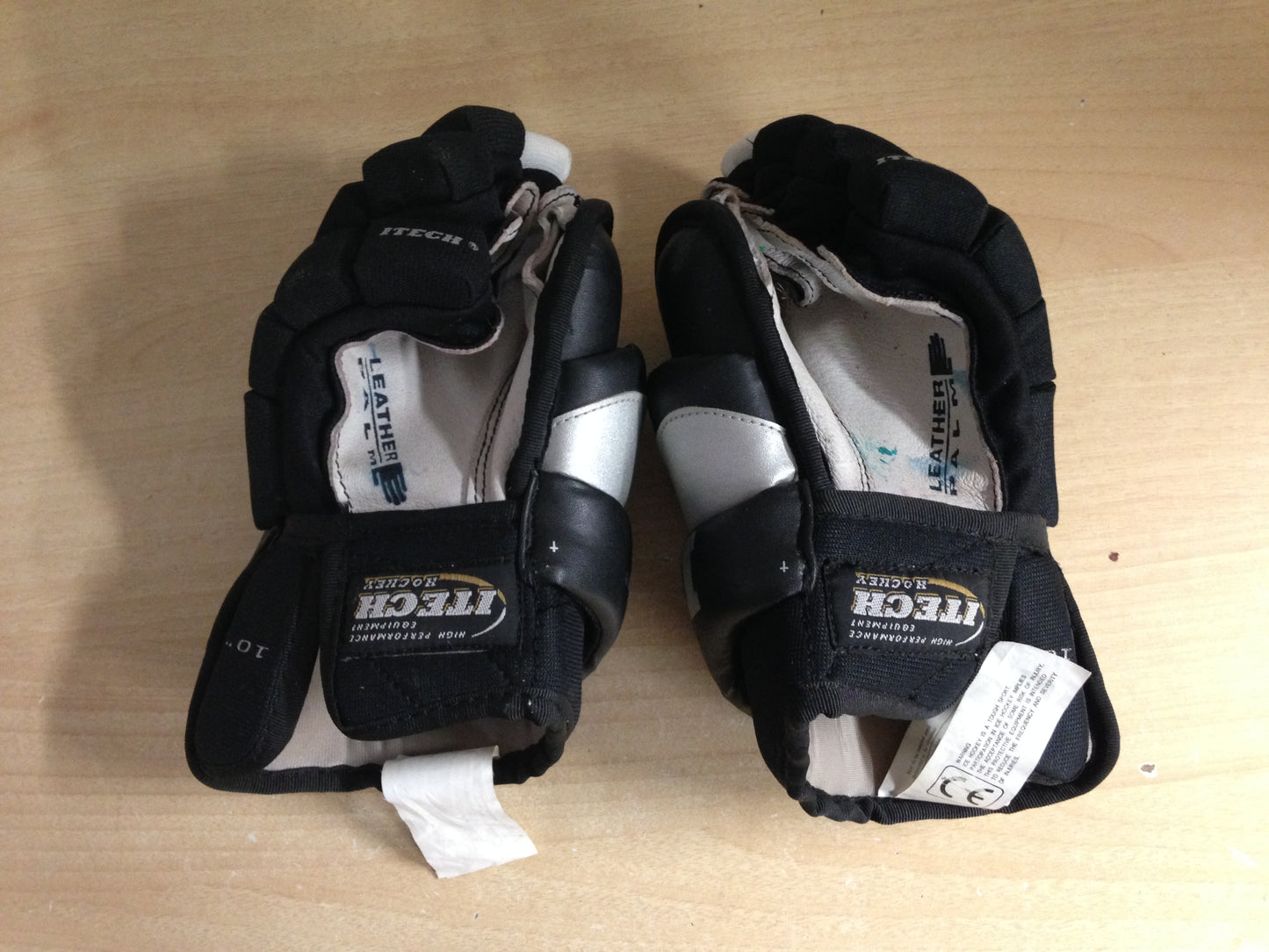 Hockey Gloves 10 inch Itech Black White No Holes