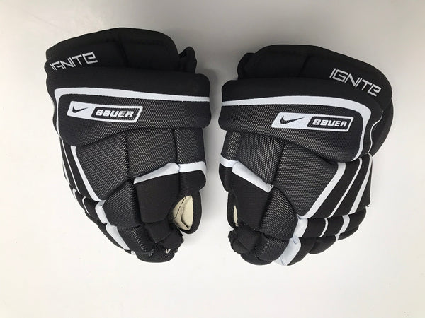 Hockey Gloves Child Size 10 inch Age 5-7 Bauer Black and White Excellent